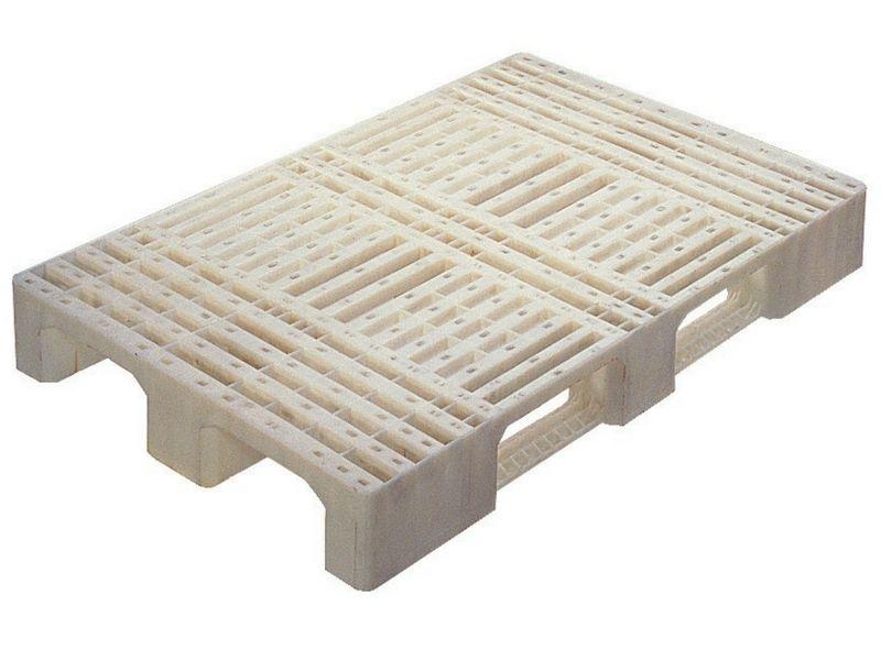 Pallet in plastica per cassette con profili bassi zincati