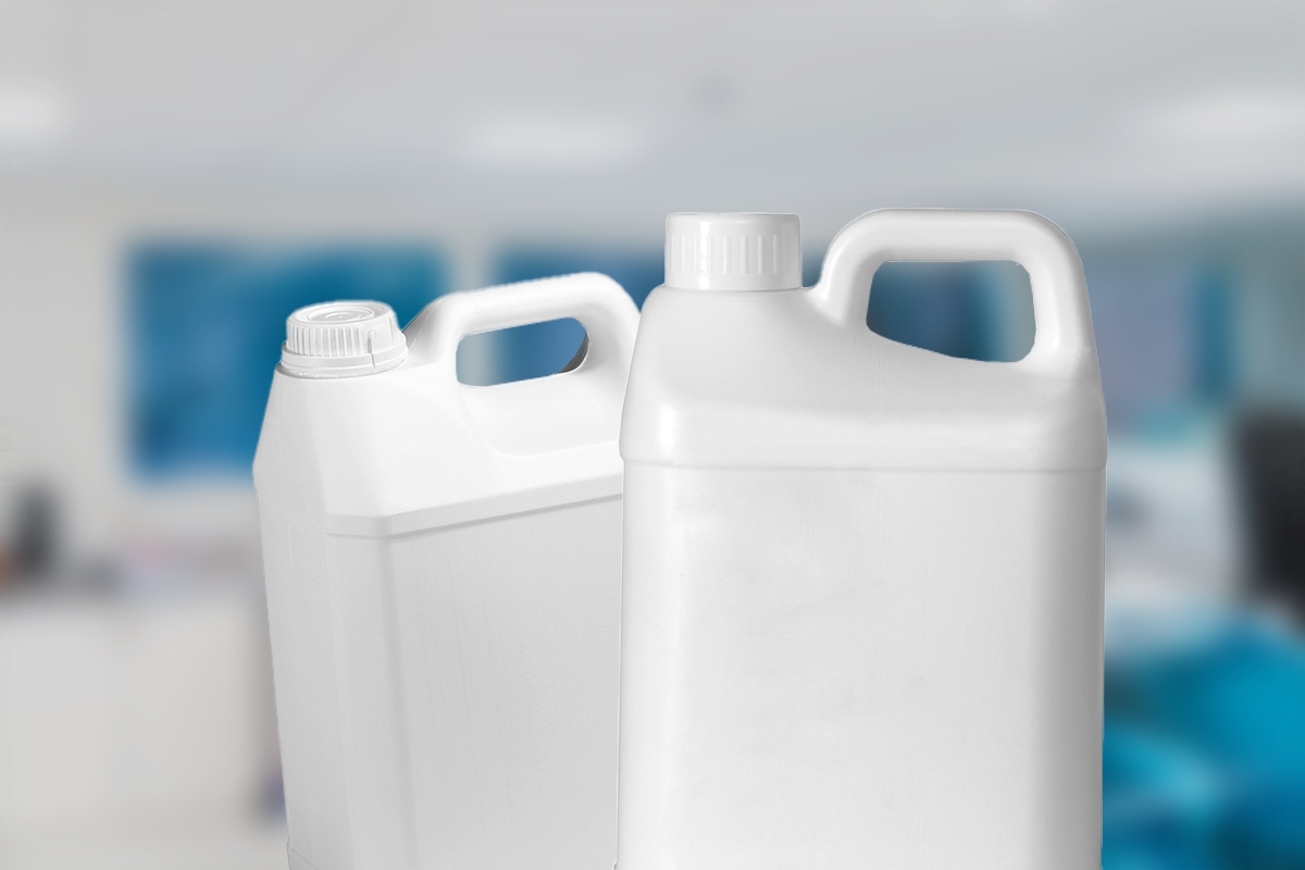 Taniche Omologate in Plastica: Garanzia di Sicurezza e Conformità per il Settore Chimico